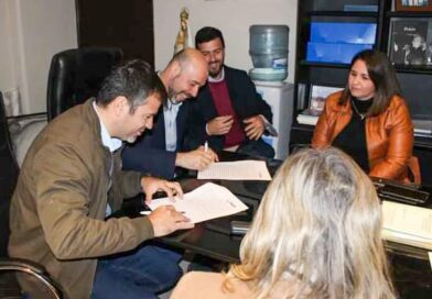 Martín Ascúa firmó convenio con autoridades para implementar el programa “Plazas PAMI”