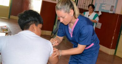 Vacunación de Calendario en Establecimientos Educativos de Paso de los Libres: Compromiso con la Salud Pública